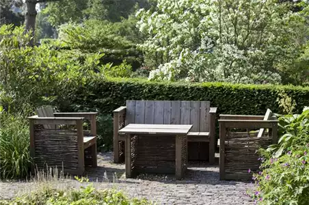 GARTENARBEITEN VOR DEM WINTER